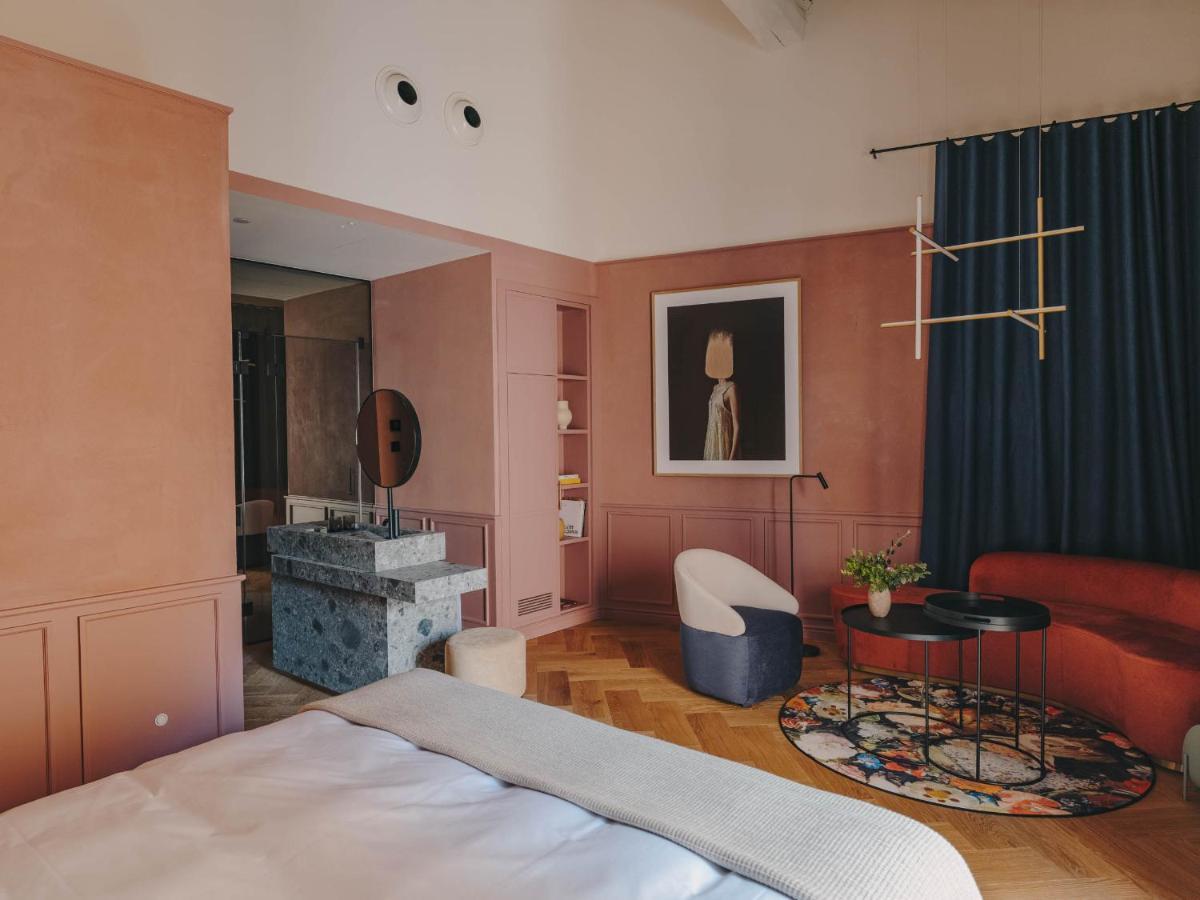 Hotel Palau Fugit Girona Luaran gambar